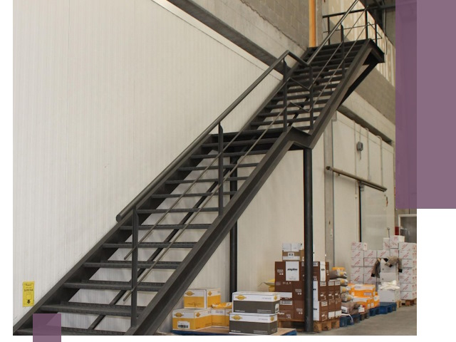 Лестницы для производства в Железногорске — изготовление и монтаж