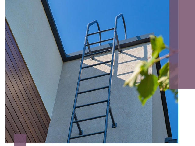 Лестницы на крышу в Железногорске — изготовление, монтаж, демонтаж