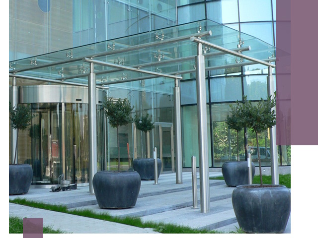 Навесы из стекла на заказ в Железногорске — монтаж и установка