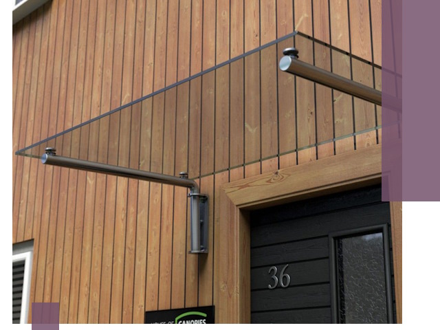 Стеклянные козырьки на входы и фасады в Железногорске