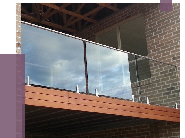 Стеклянные парапеты на крыше и террасе в Железногорске от 11499 руб. | ПРОЛЁТ-Жлк